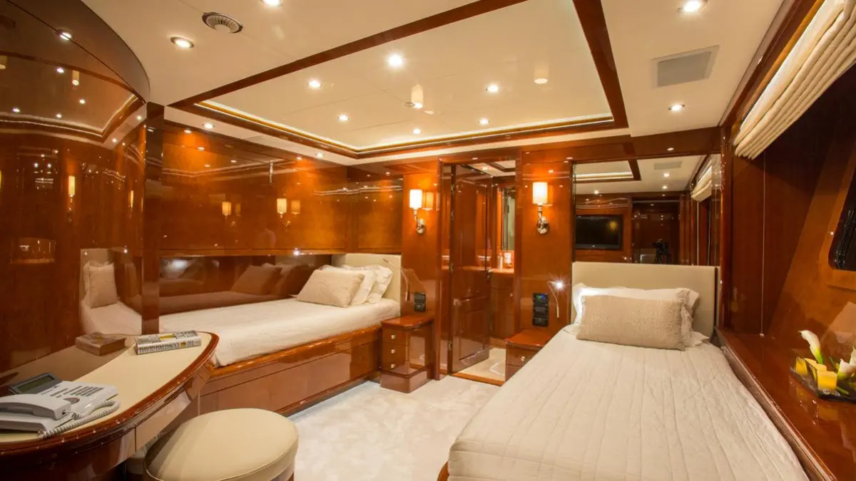 2013 Benetti Vision 145' à louer (photo 17)
