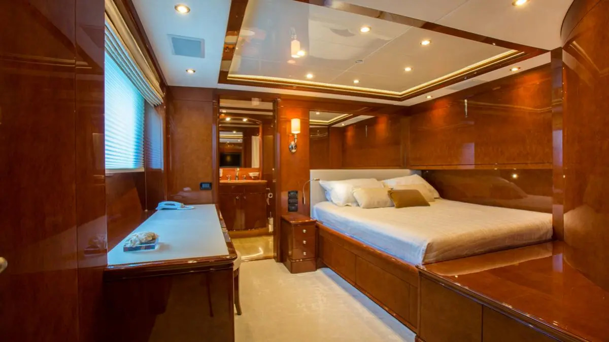 2013 Benetti Vision 145' à louer (photo 18)