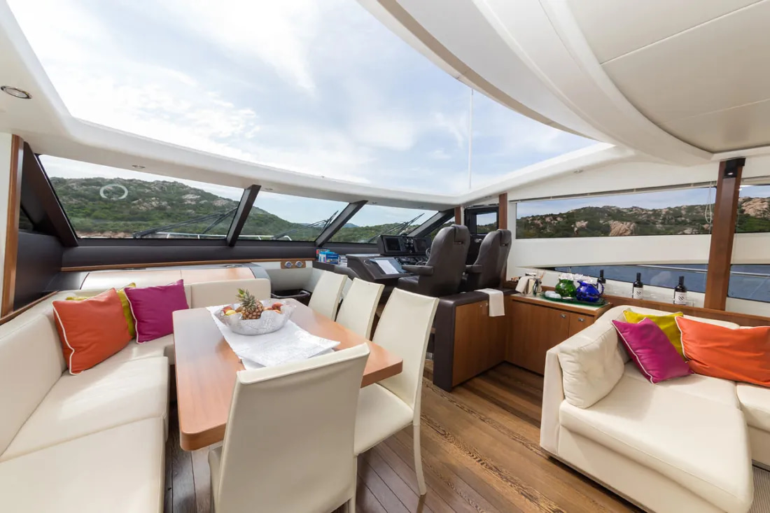 2011 Princess V78 te huur (photo 6)