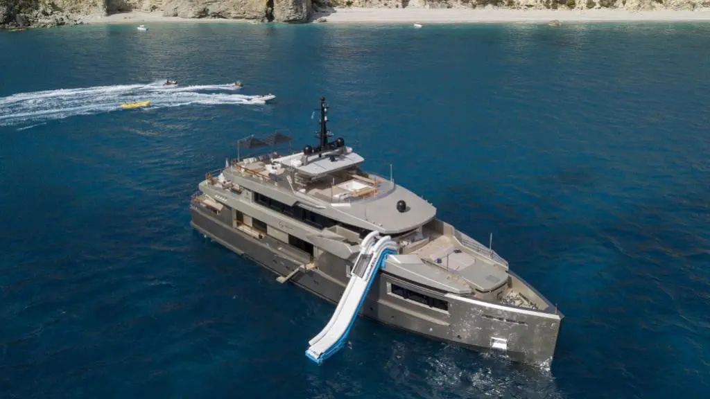 2013 Admiral - The Italian Sea Group Giraud para fretamento (photo 2)