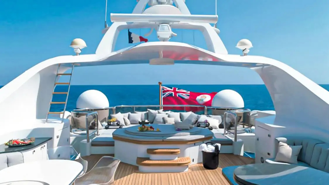 1994 Benetti Il Sole na czarter (photo 15)