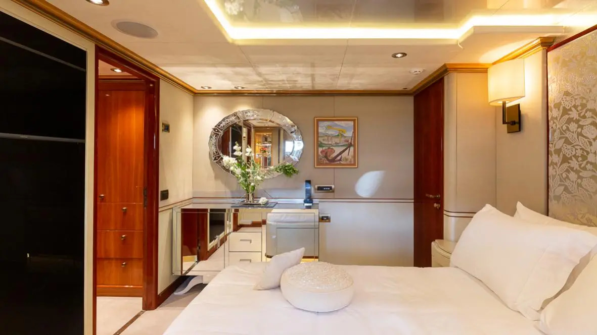 1994 Benetti Il Sole na czarter (photo 39)