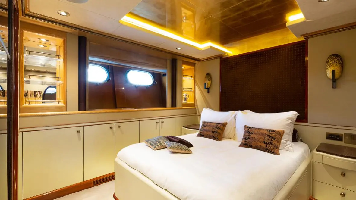 1994 Benetti Il Sole na czarter (photo 43)