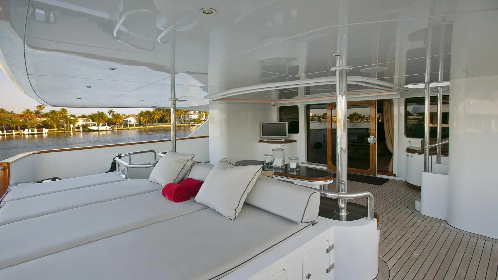 1994 Benetti Il Sole na czarter (photo 57)