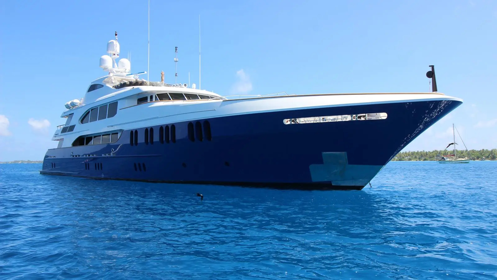 2007 Trinity Yachts La Dea II na czarter (photo 5)