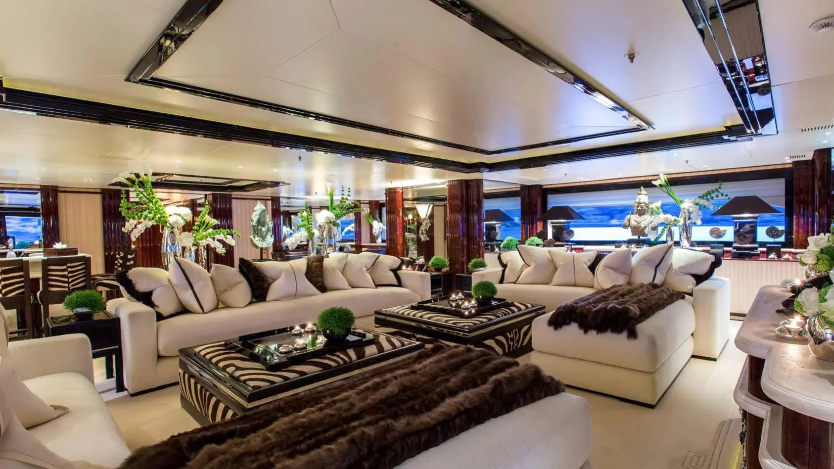 2006 Benetti Lioness V en alquiler (photo 15)