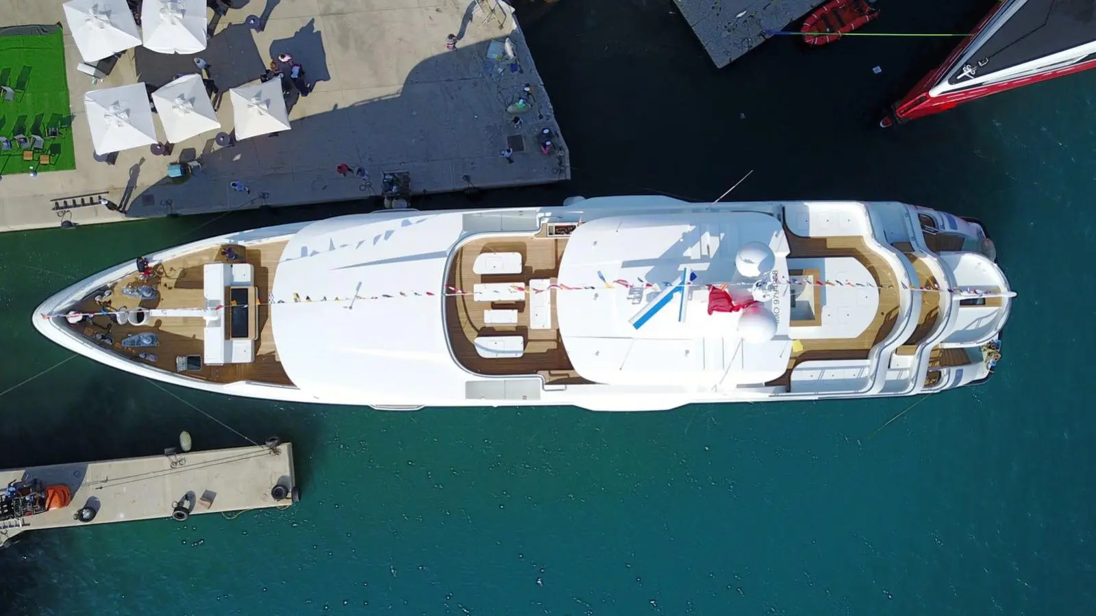 2017 CMB Yachts Liquid Sky te huur (photo 2)