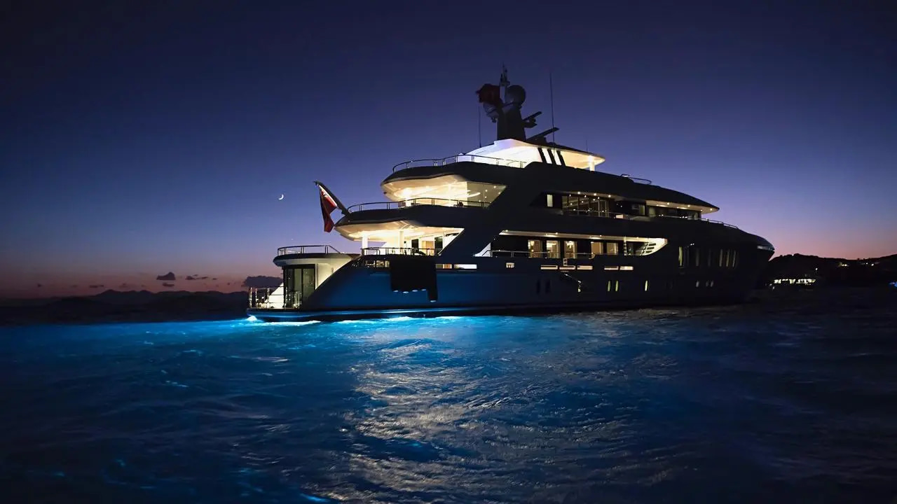 2017 CMB Yachts Liquid Sky te huur (photo 6)