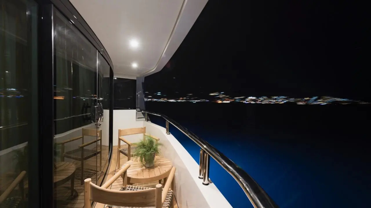 2017 CMB Yachts Liquid Sky te huur (photo 22)