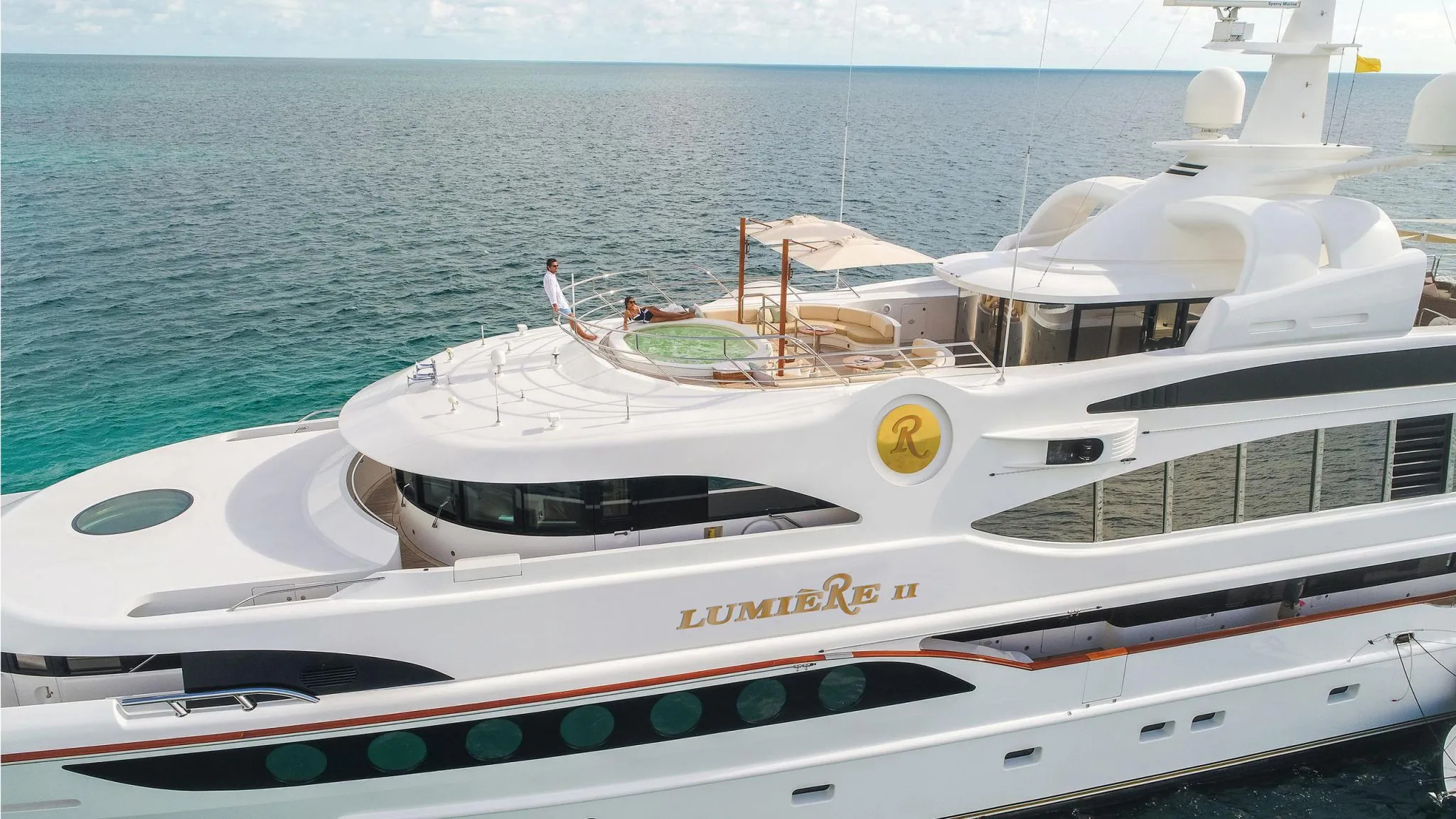 2010 Benetti Lumiere II à louer (photo 2)