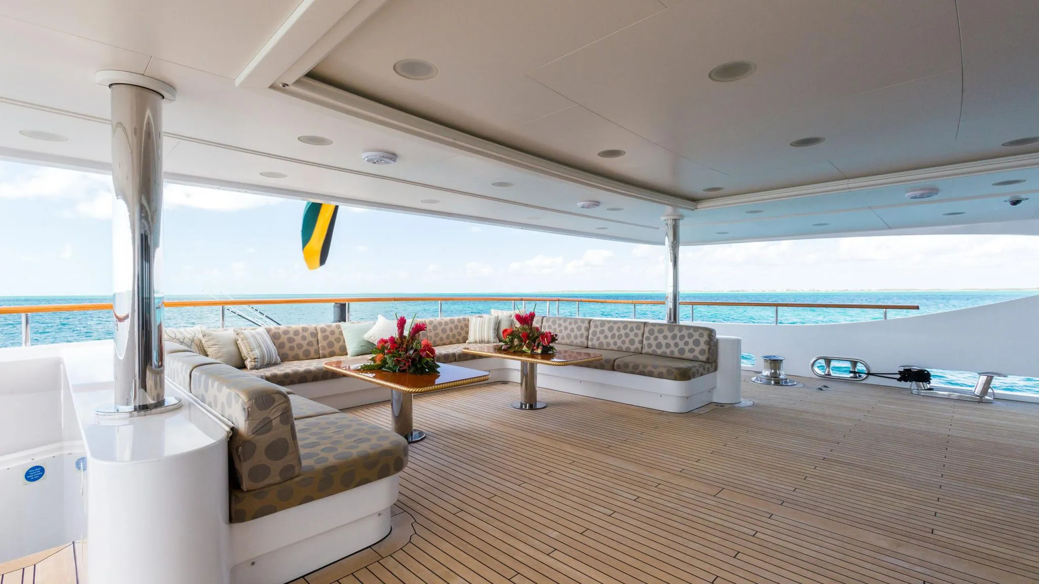 2010 Benetti Lumiere II à louer (photo 10)