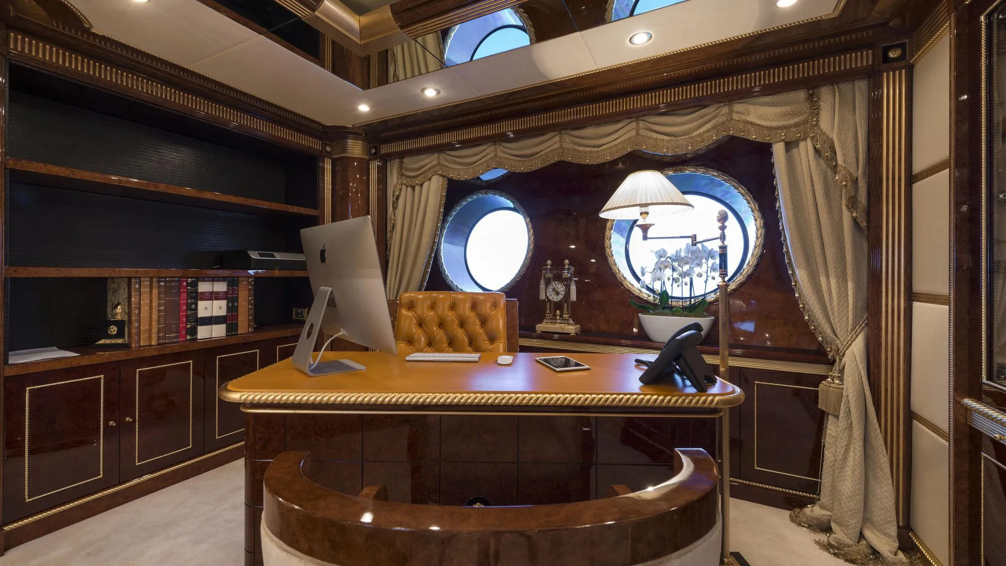 2010 Benetti Lumiere II à louer (photo 26)