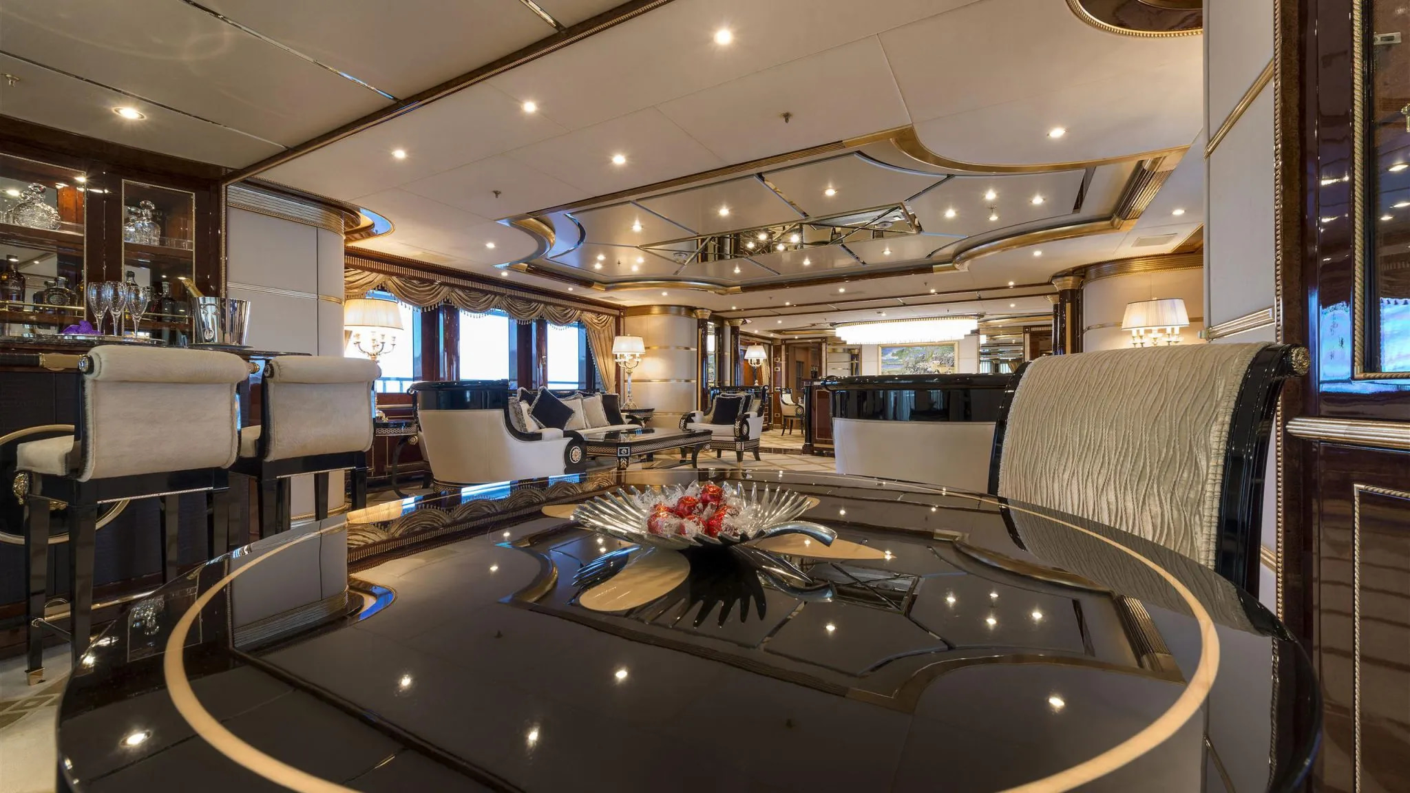 2010 Benetti Lumiere II à louer (photo 29)