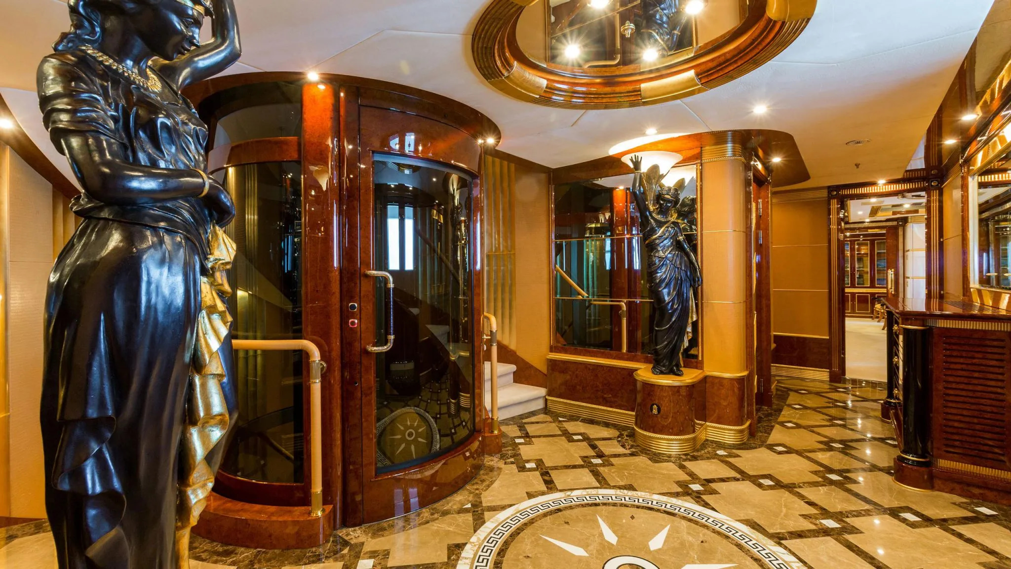 2010 Benetti Lumiere II à louer (photo 31)
