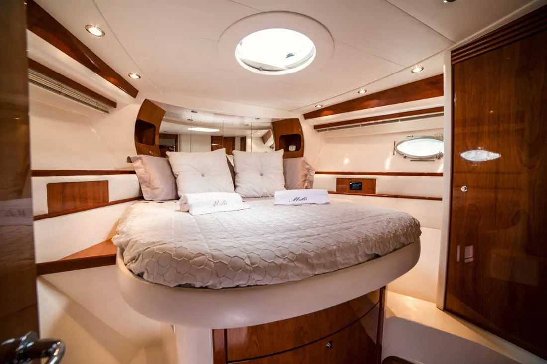 2009 Pershing 50 Milò te huur (photo 15)