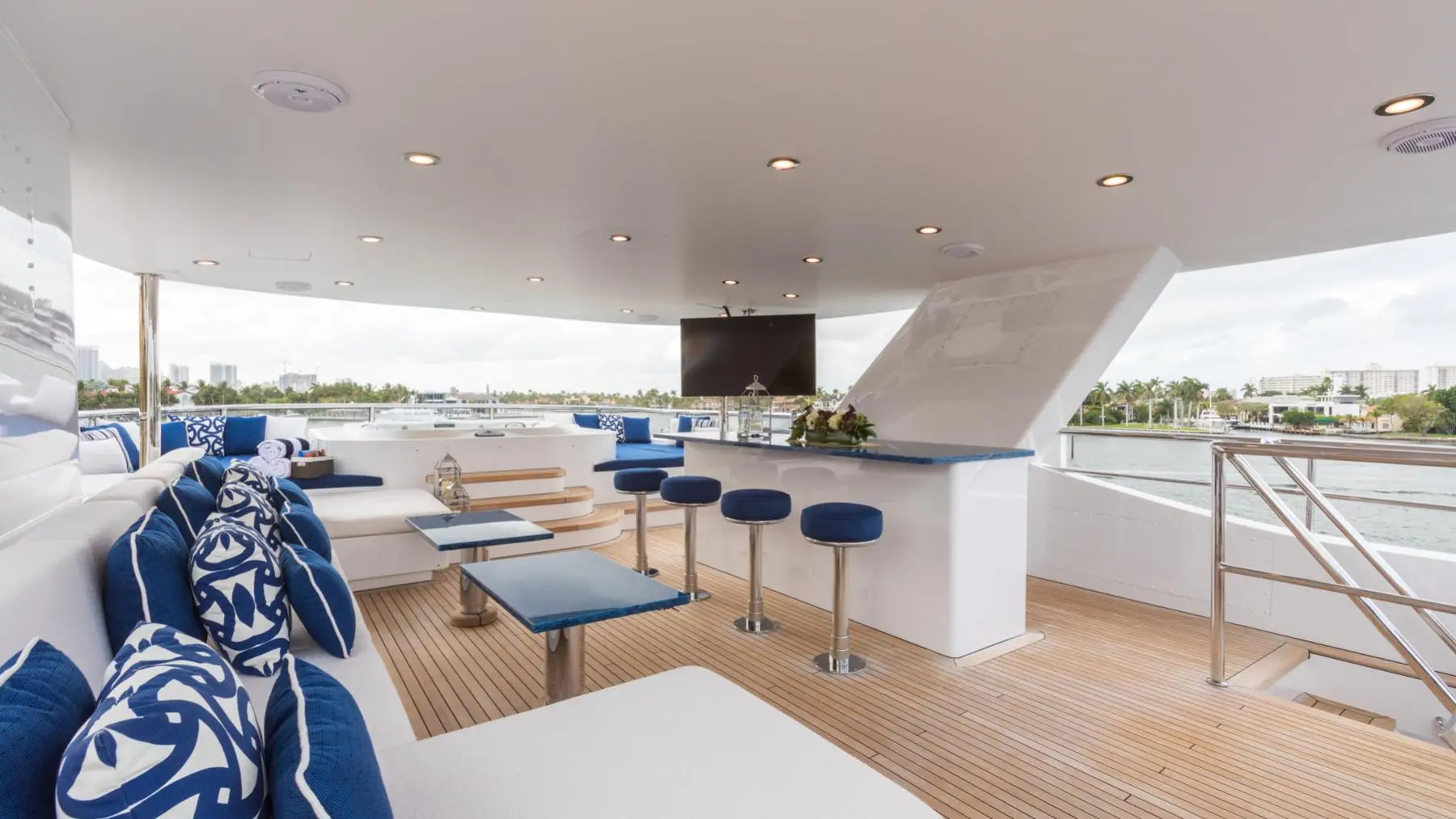 2004 Westship Tanzanite zu chartern (photo 7)