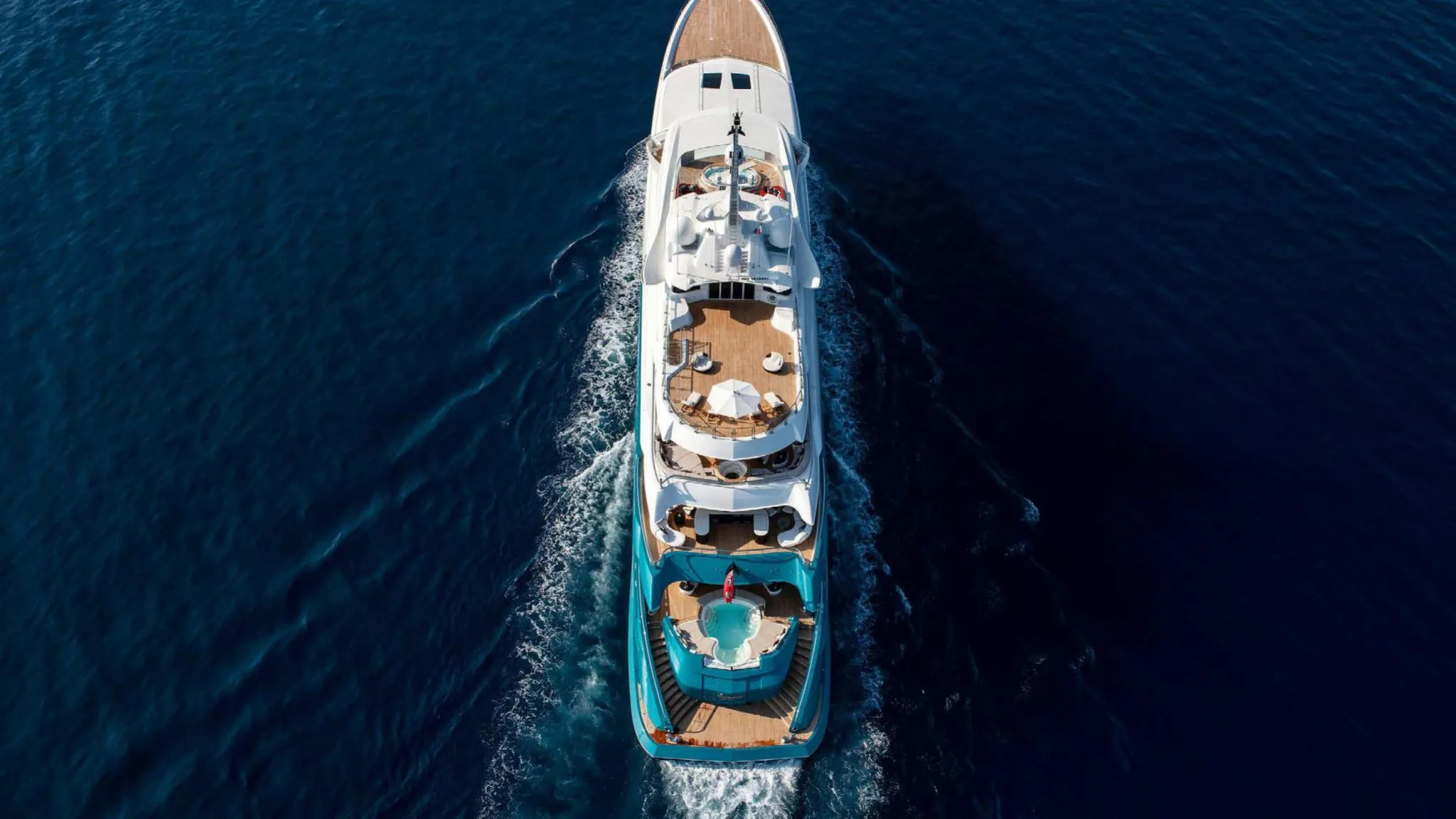 2010 Oceanco Sunrays à louer (photo 2)