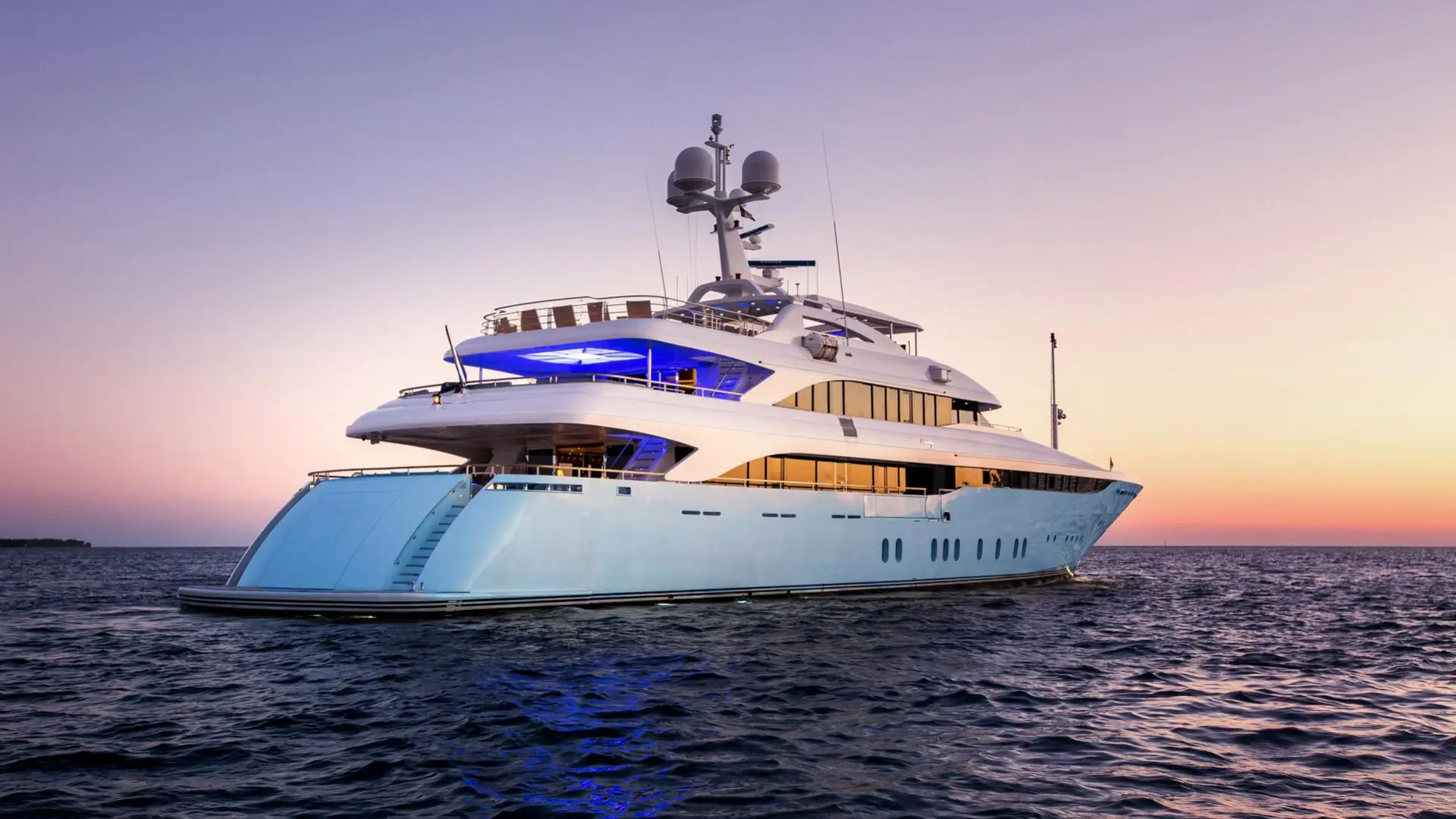 2007 Golden Yachts Vertigo zu chartern (photo 12)