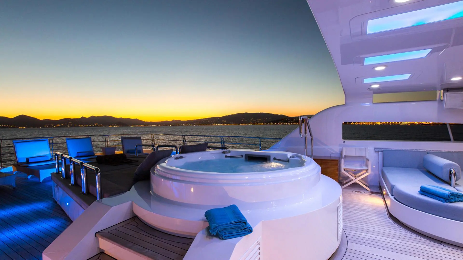2007 Golden Yachts Vertigo zu chartern (photo 14)