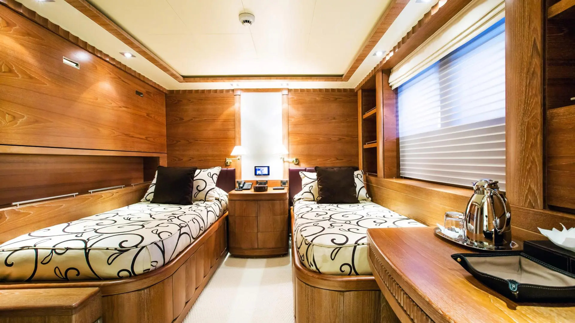 2007 Golden Yachts Vertigo zu chartern (photo 31)