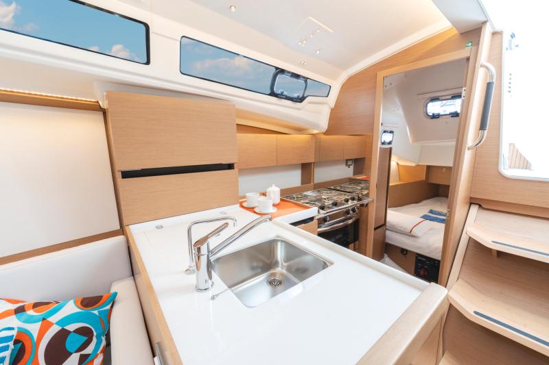 2024 Jeanneau Sun Odyssey 350 te koop (photo 11)