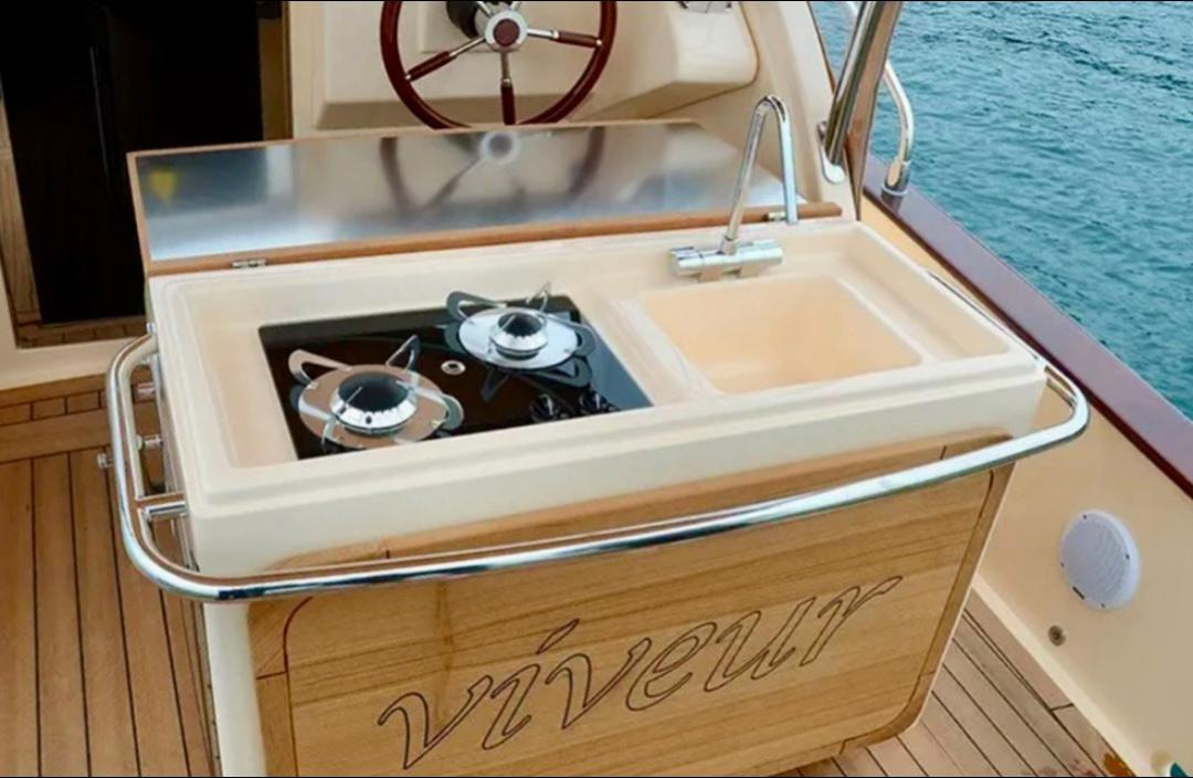2013 Cantieri Tirrenia Viveur 28 Cabin en venta (photo 3)
