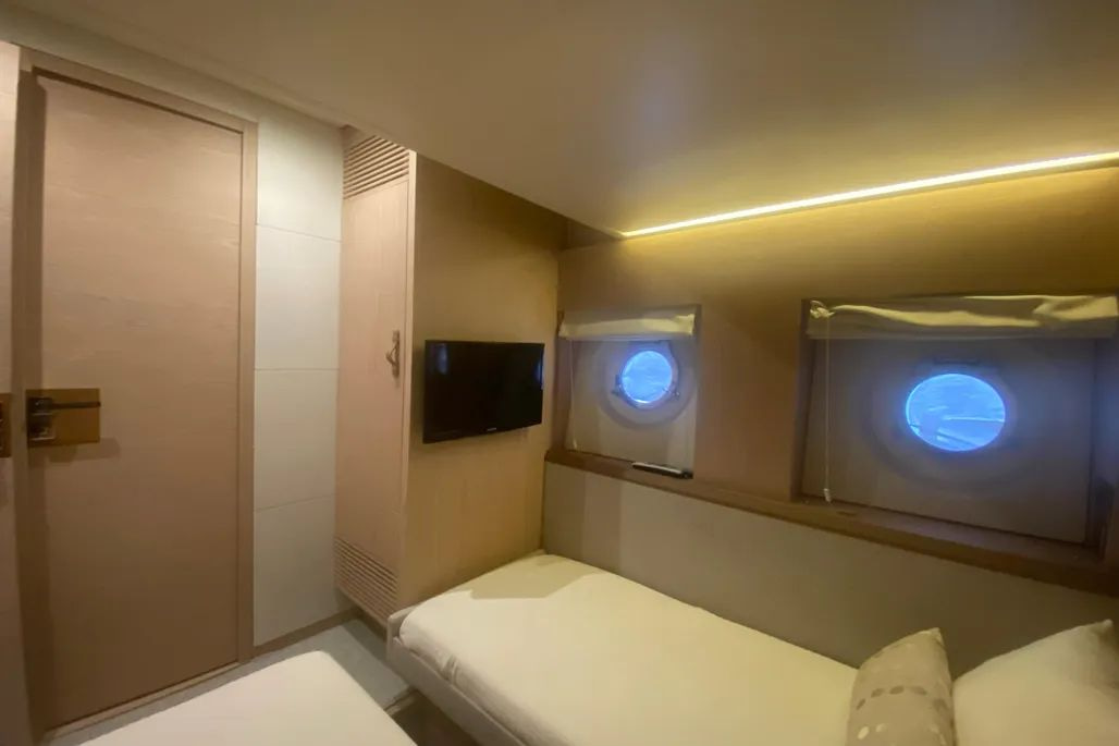 2018 Beneteau Monte Carlo 6 for sale & charter (photo 16)
