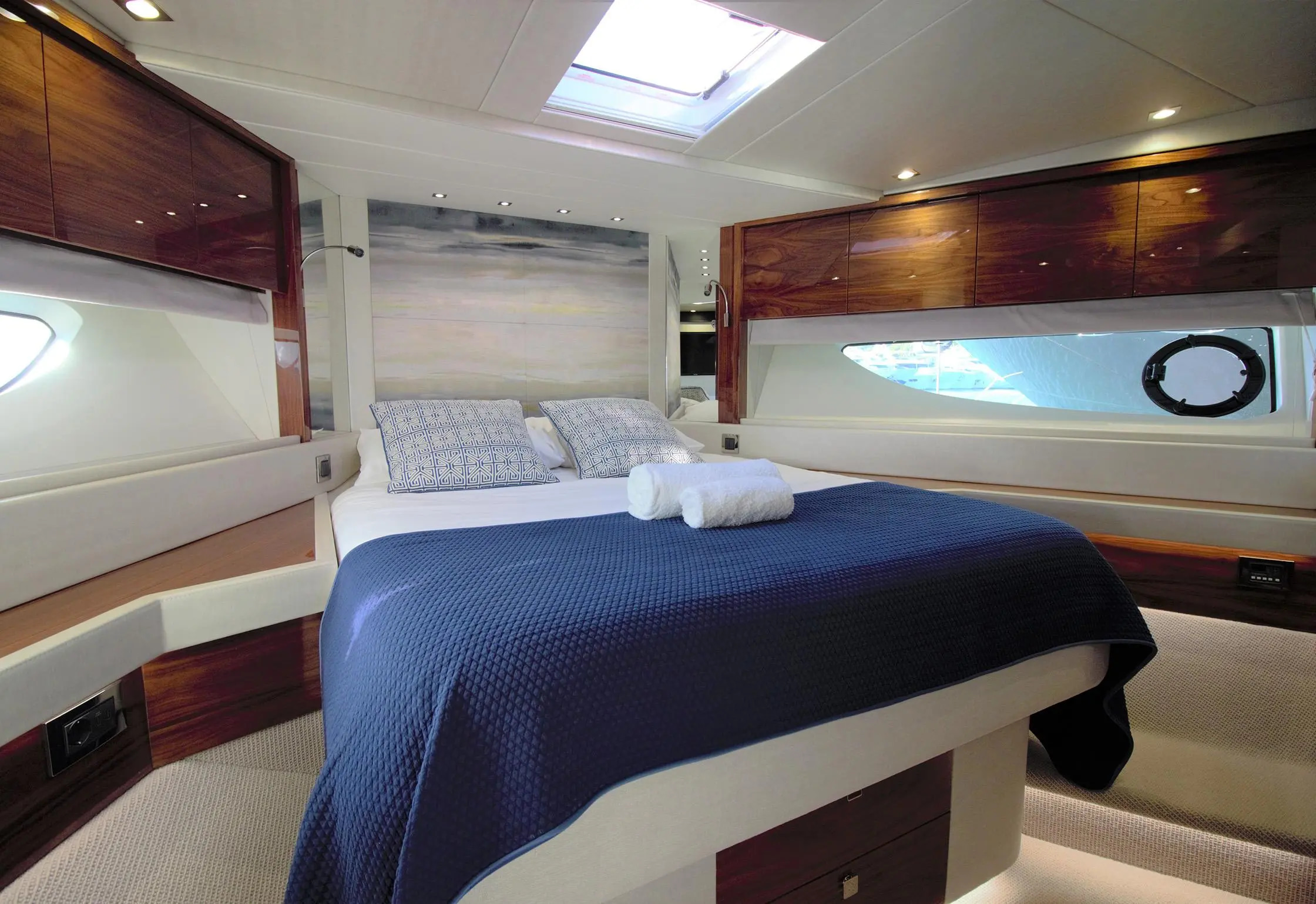 2019 Sunseeker 76 à louer (photo 6)