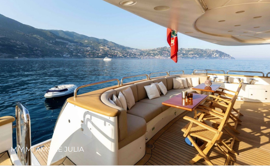 2010 Vanguard M/Y Amore Julia à louer (photo 5)