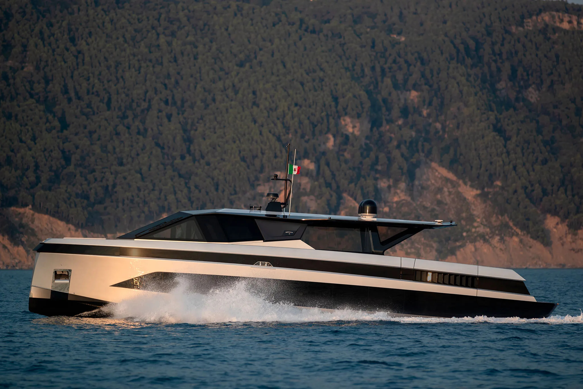 2025 Wally WallyWhy 100 for sale & charter (photo 5)
