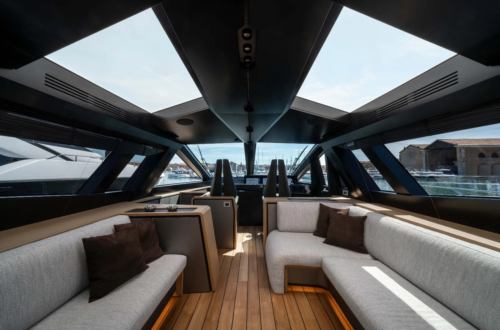 2025 Wally WallyWhy 100 for sale & charter (photo 15)