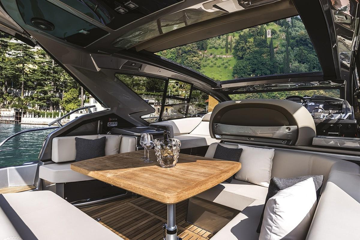 2018 Cranchi M44 HT in vendita e a noleggio (photo 7)