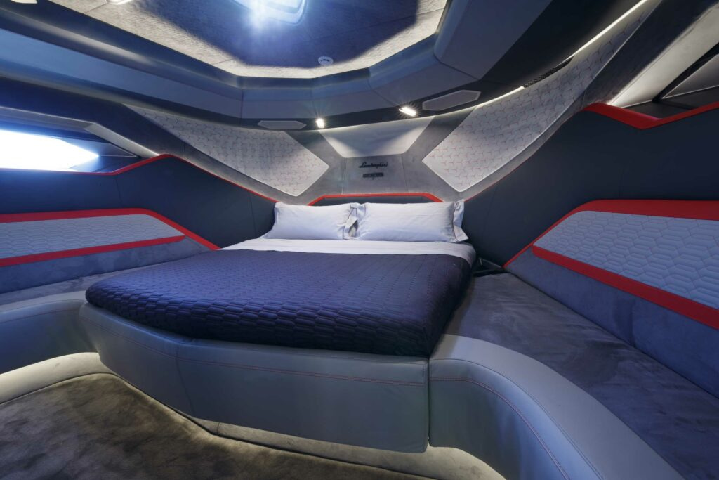 2022 Tecnomar Lamborghini 63 en alquiler (photo 19)