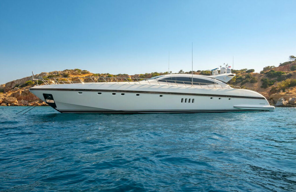 2004 Overmarine Mangusta 108 à louer (photo 14)