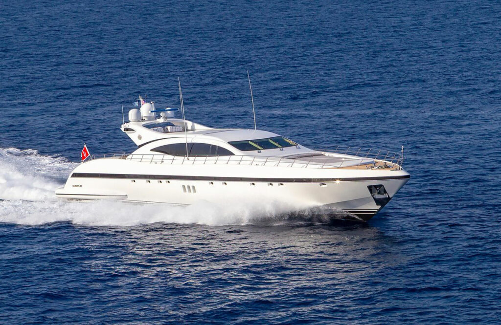 2004 Overmarine Mangusta 108 à louer (photo 16)