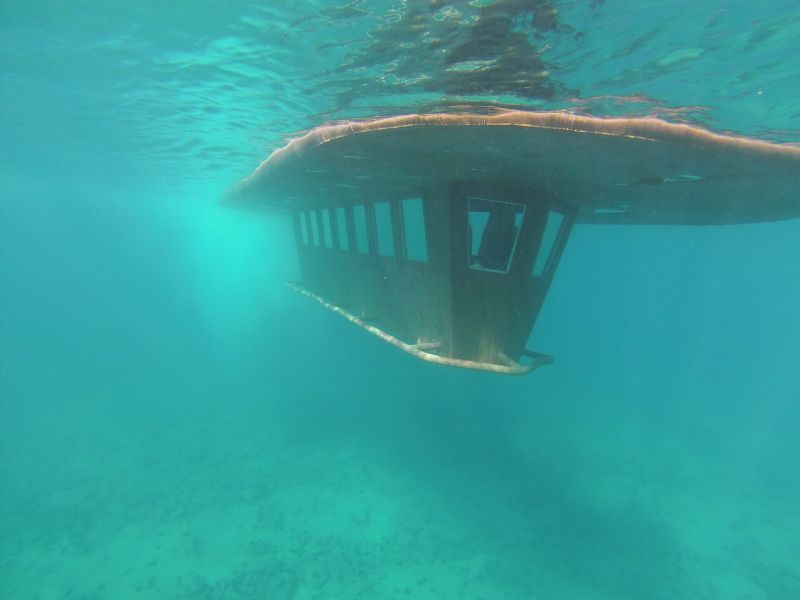 1996 Volvo Penta Glass Botton Boat for charter (photo 3)