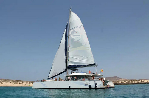 2013 Astilleros Port Pin-Rolland Gran Catamaran de Vela y Motor zu chartern (photo 5)