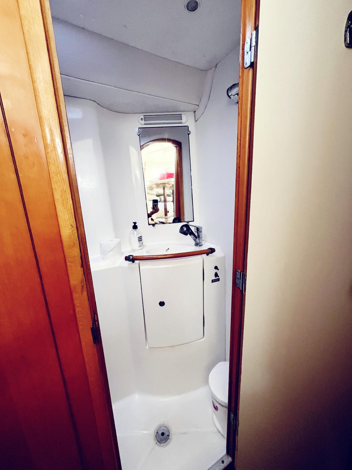 2006 Lagoon 380 S2 for sale (photo 16)