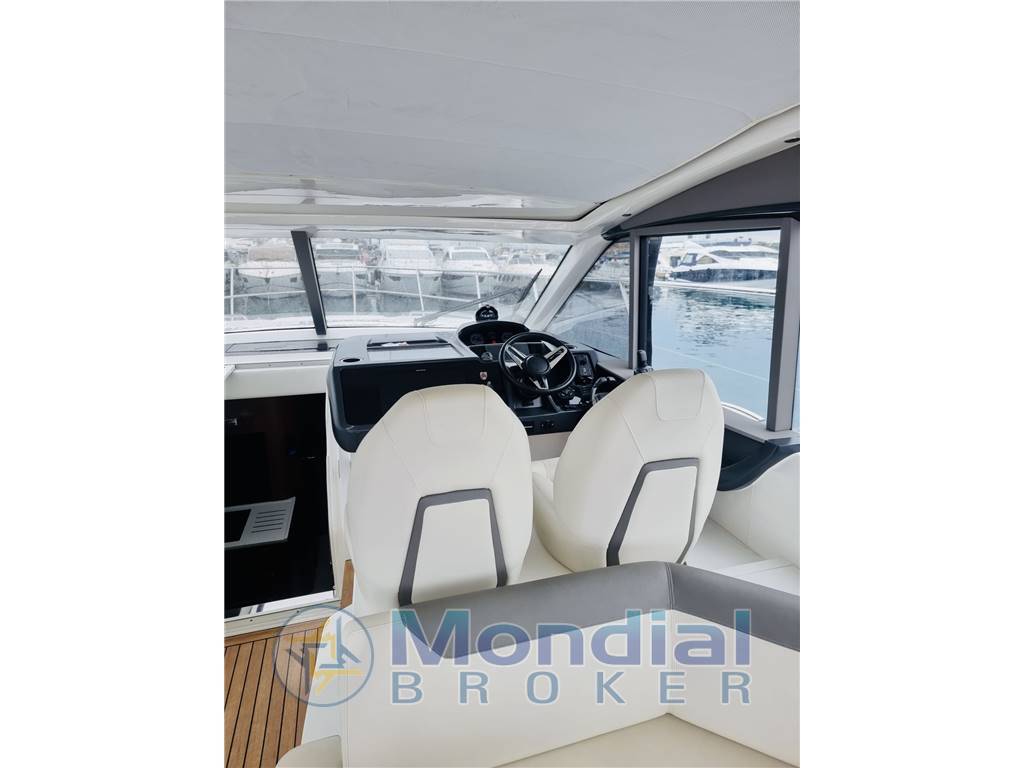 2021 Princess v50 open in vendita (photo 3)