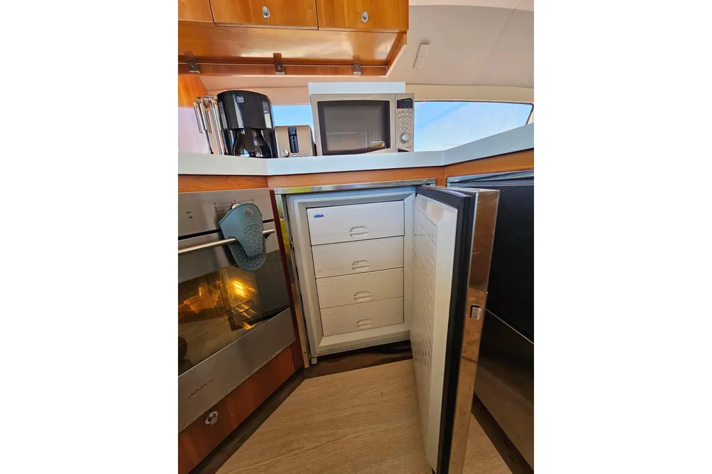 2010 Catana 85 te koop (photo 16)