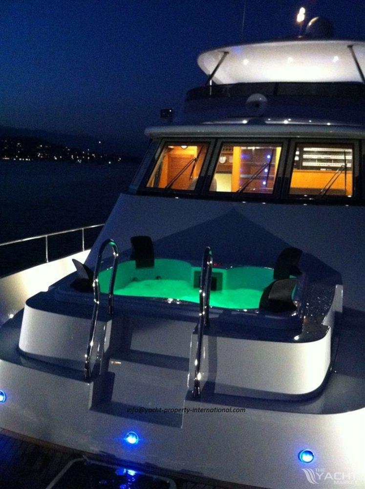 2004 Explorer Trawler zu verkaufen (photo 2)