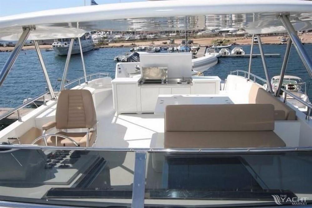 2004 Explorer Trawler zu verkaufen (photo 3)