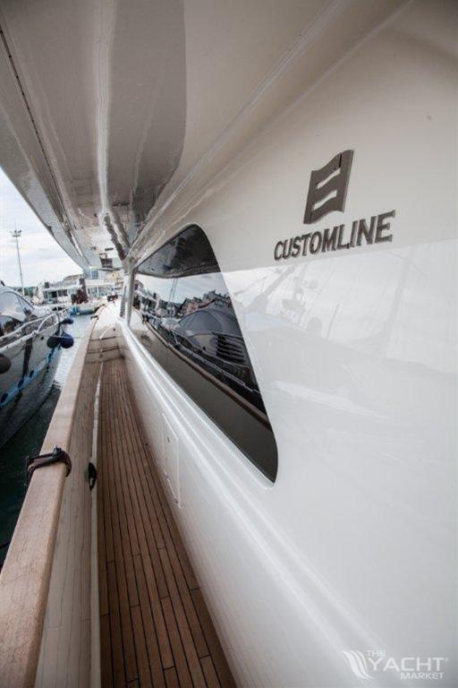 2010 Ferretti Yachts Custom Line en venta (photo 4)
