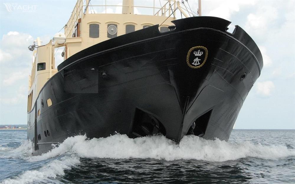2012 Explorer 35m Trawler for sale (photo 2)