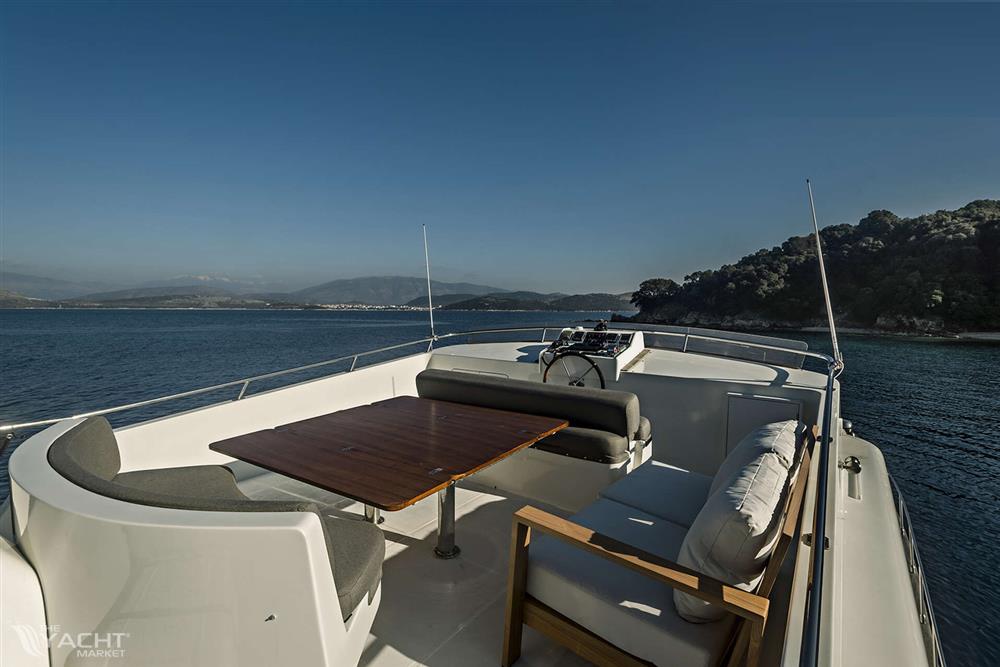 2004 Explorer Trawler 65 for sale (photo 5)