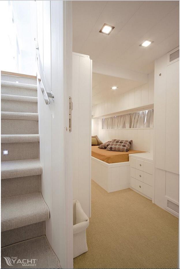2004 Explorer Trawler 65 for sale (photo 10)