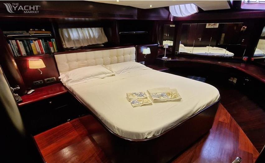 2008 North Pacific Dutch Explorer Explorer Trawler 70' à vendre (photo 9)