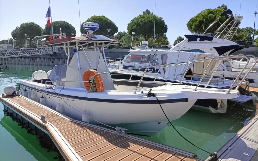 2001 Boston Whaler 26 Outrage for sale (photo 6)