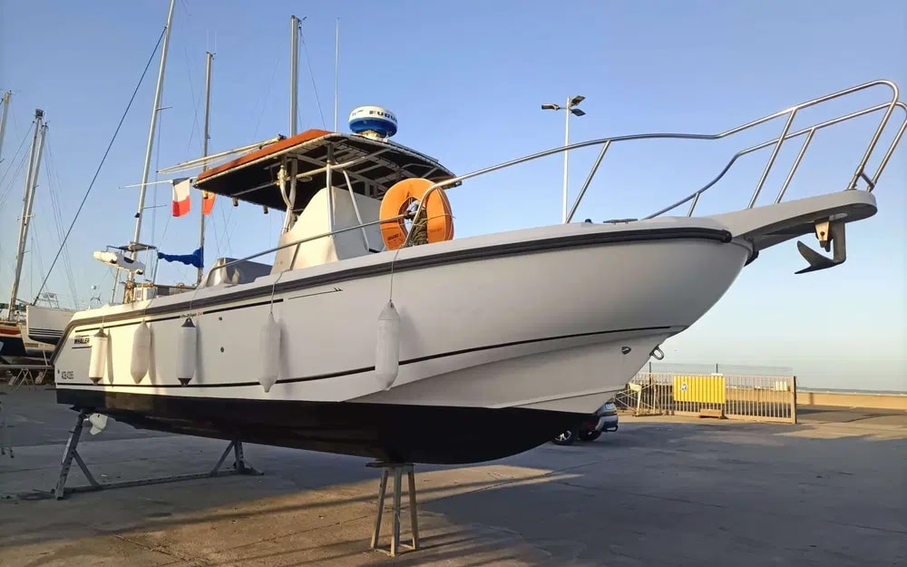 2001 Boston Whaler 26 Outrage for sale (photo 7)