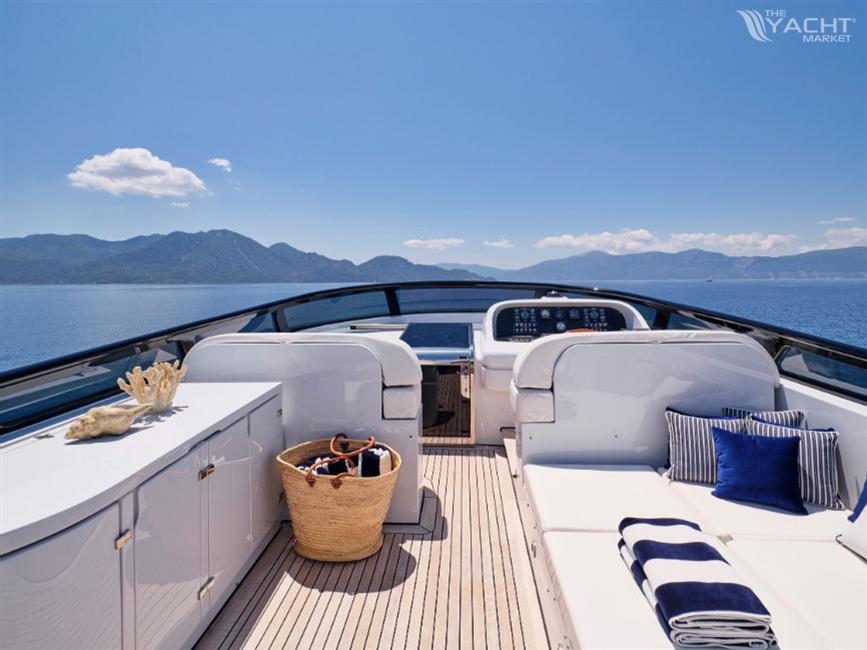 2010 Maiora 33DP à vendre (photo 8)